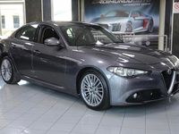 Usata Alfa Romeo Giulia Super 150 CV (110 kW) 2016 Grigio Berlina