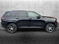 Usata Jeep Grand Cherokee Summit 379 CV (278 kW) 2023 Nero SUV