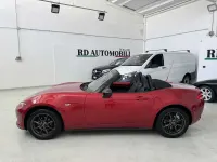 Usata Mazda MX5 Exceed 131 CV (96 kW) 2016 Metallizzato rubino Cabrio