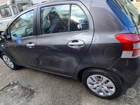 usata Toyota Yaris 5p 1.4 d-4d Sol