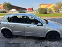 Usata Opel Astra 110 CV (80 kW) 2010 Grigio Berlina