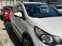Usata Opel Karl Rocks 73 CV (53 kW) 2018 Bianco Utilitaria
