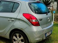 Usata Hyundai i20 85 CV (62 kW) 2012 Grigio Berlina