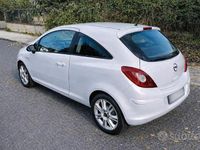 Usata Opel Corsa 85 CV (62 kW) 2013 Bianco Utilitaria