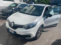 Usata Renault Captur Zen 90 CV (66 kW) 2017 Bianco SUV