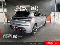 Usata Peugeot 208 Allure 101 CV (74 kW) 2025 Grigio Utilitaria