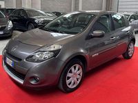 Usata Renault Clio III 75 CV (55 kW) 2010 Grigio Berlina