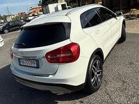 Usata Mercedes GLA180 109 CV (80 kW) 2017 Bianco SUV