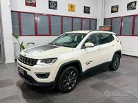 Usata Jeep Compass Limited 140 CV (102 kW) 2018 Beige SUV