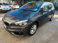 Usata BMW 218 Advantage 149 CV (109 kW) 2016 Grigio Station wagon