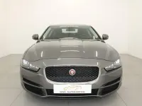 Usata Jaguar XE 180 CV (132 kW) 2018 Arancione Berlina