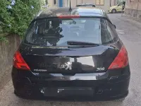 Usata Peugeot 308 109 CV (80 kW) 2008 Nero Berlina