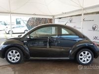 Usata VW New Beetle 100 CV (73 kW) 2006 Nero Utilitaria