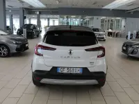 Usata Renault Captur Zen 143 CV (105 kW) 2021 Bianco SUV