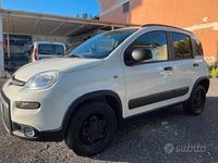 Usata Fiat Panda 4x4 S 95 CV (69 kW) 2018 Bianco Utilitaria