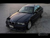 Usata BMW 318 116 CV (85 kW) 1991 Blu Berlina