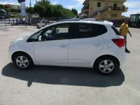 Usata Kia Venga Active 90 CV (66 kW) 2011 Bianco Utilitaria