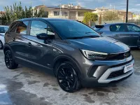 Usata Opel Crossland Design & Tech 110 CV (80 kW) 2022 Grigio SUV