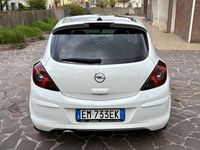 Usado Opel Corsa 131 HP (96 kW) 2012 Branco Citadino