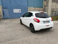 Usata Peugeot 208 Access 82 CV (60 kW) 2013 Bianco Utilitaria