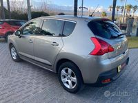 Usata Peugeot 3008 Business-Line 116 CV (85 kW) 2013 Grigio SUV