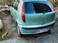 Usata Fiat Punto 80 CV (58 kW) 2001 Verde Utilitaria