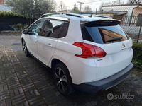 Usata Peugeot 2008 S 120 CV (88 kW) 2015 Bianco SUV