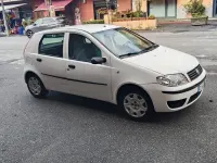 Usata Fiat Punto Dynamic 69 CV (50 kW) 2005 Bianco Utilitaria