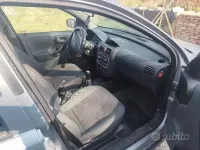 Usata Opel Corsa 101 CV (74 kW) 2003 Blu Utilitaria