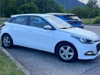 Usata Hyundai i20 Classic 75 CV (55 kW) 2015 Bianco Utilitaria