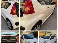 Usata Peugeot 107 Allure 68 CV (50 kW) 2009 Bianco Utilitaria