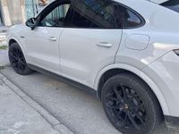 Usata Porsche Cayenne Coupe 340 CV (250 kW) 2020 Beige Coupé