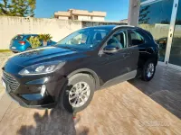 Usado Ford Kuga Business Edition 120 CV (88 kW) 2021 Negro SUV