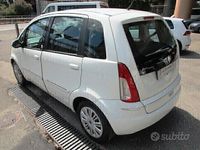 Usata Lancia Musa 78 CV (57 kW) 2010 Bianco pastello Monovolume