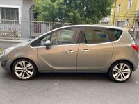 Usata Opel Meriva Cosmo 101 CV (74 kW) 2010 Grigio Monovolume