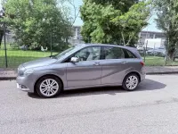Begagnad Mercedes B200 136 HK (100 kW) 2012 Grå Minibuss