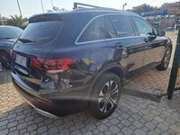 Usata Mercedes GLC300e 211 CV (155 kW) 2020 Blu/azzurro SUV