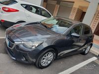 Usata Mazda 2 Evolve 105 CV (77 kW) 2017 Grigio Utilitaria