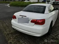 Usata BMW 330 Cabriolet Efficient Dynamics 245 CV (180 kW) 2011 Bianco Cabrio