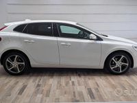Usata Volvo V40 Business Edition 120 CV (88 kW) 2017 Bianco Berlina