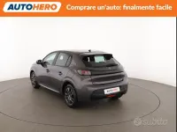 Usata Mercedes B200 150 CV (110 kW) 2021 Nero Utilitaria