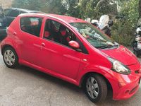 Brugt Toyota Aygo 69 HK (50 kW) 2016 Rød Hatchback