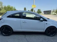 Usata Opel Corsa Edition 95 CV (69 kW) 2011 Utilitaria