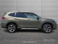 Usata Subaru Forester Premium 150 CV (110 kW) 2023 Verde SUV
