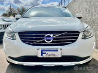 Usata Volvo XC60 Kinetic 150 CV (110 kW) 2015 Bianco SUV