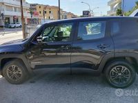Usata Jeep Renegade Longitude 120 CV (88 kW) 2020 Nero metallizzato SUV