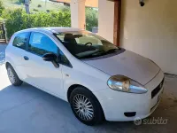 Usata Fiat Grande Punto 75 CV (55 kW) 2007 Bianco Utilitaria