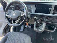 Usata VW Caravelle Comfortline 150 CV (110 kW) 2024 Nero Monovolume