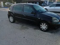 Usado Renault Clio II 65 CV (47 kW) 2009 Negro Utilitario