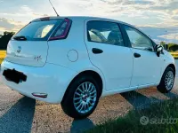 Usata Fiat Grande Punto Street 69 CV (50 kW) 2014 Utilitaria